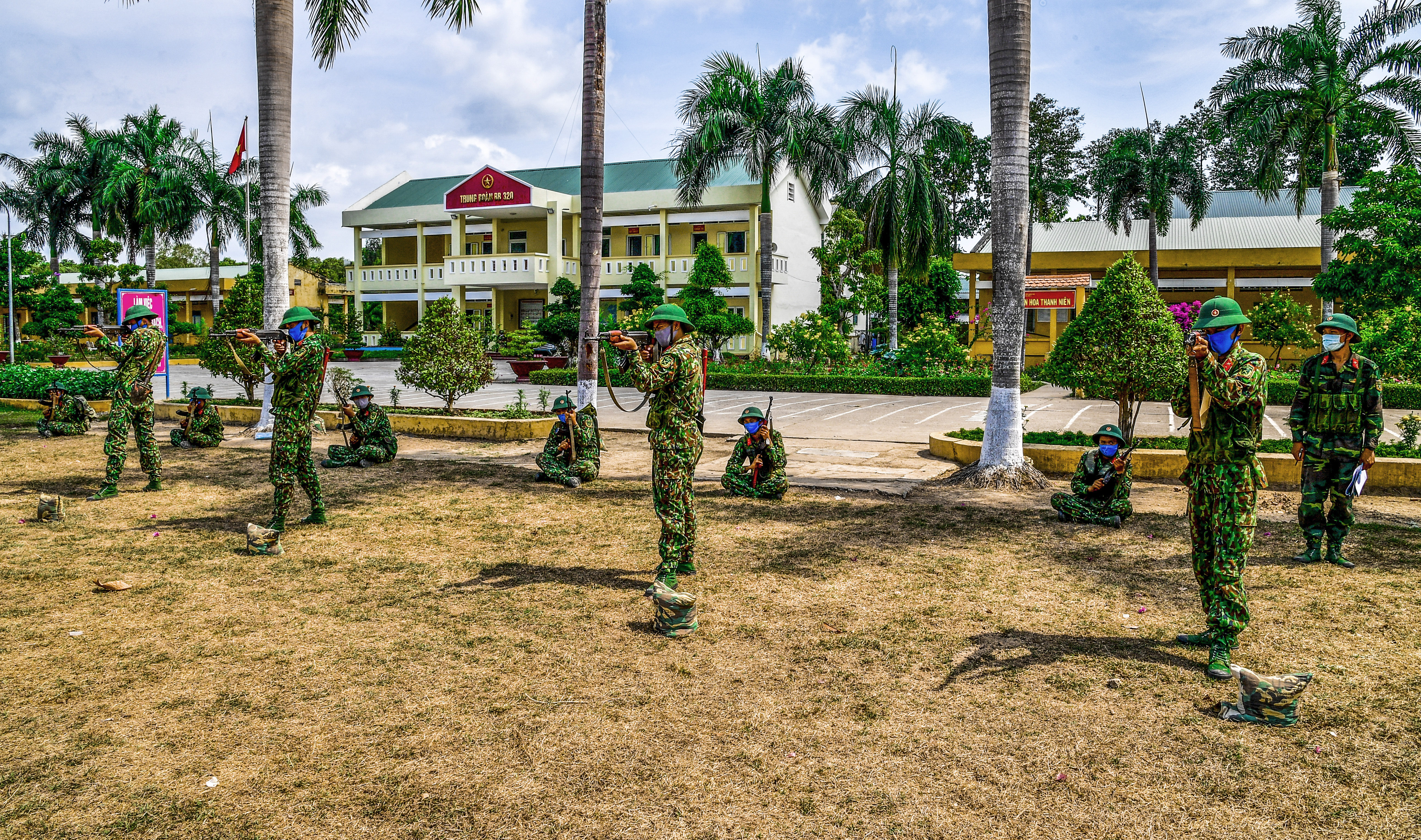 Không để dịch Covid-19 lây lan vào đơn vị 